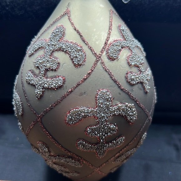 Teardrop Glass hand painted embellished upscale Christmas ornament - Picture 10 of 10